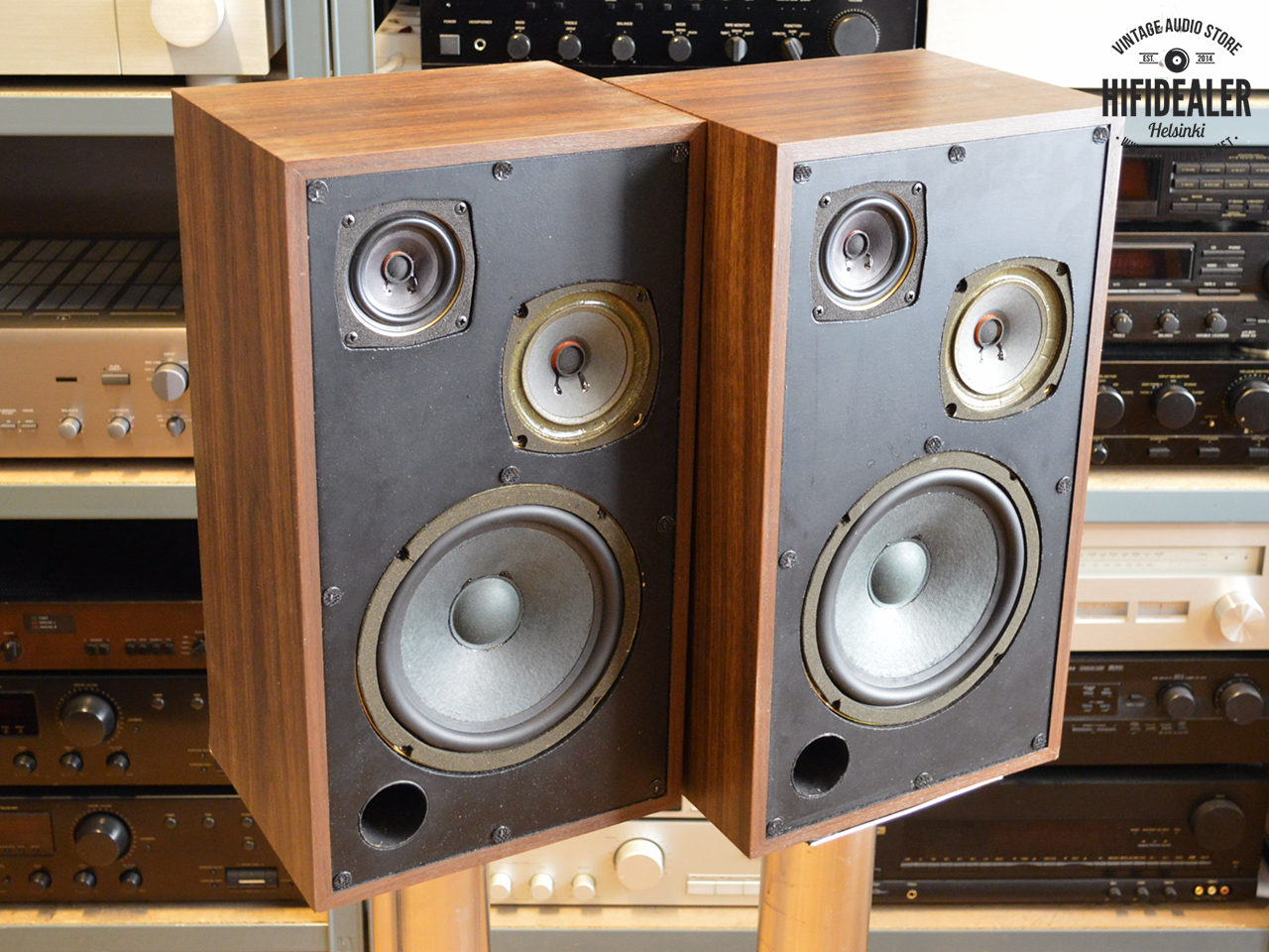 NAD Model 8025 Hifidealer